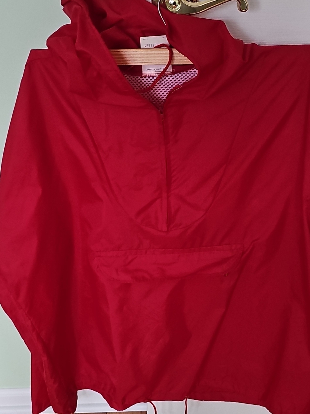 Windless Red Hooded Pullover Jacket